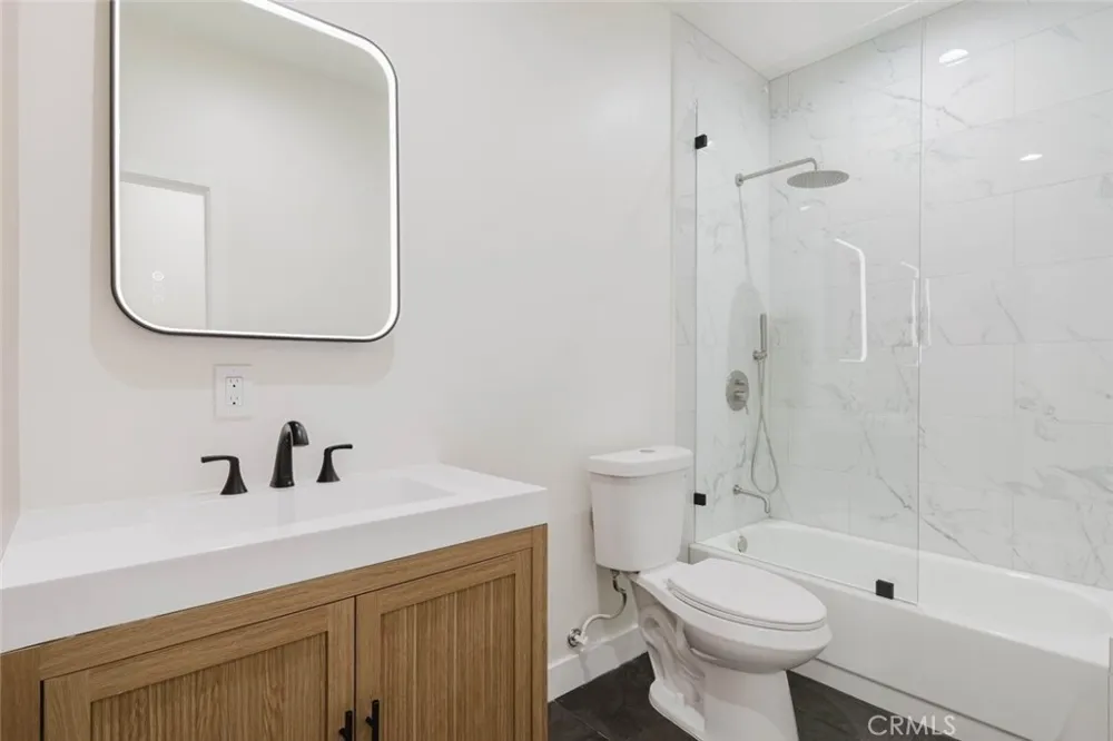 5732 Willowcrest Avenue #2 North Hollywood, CA 91601