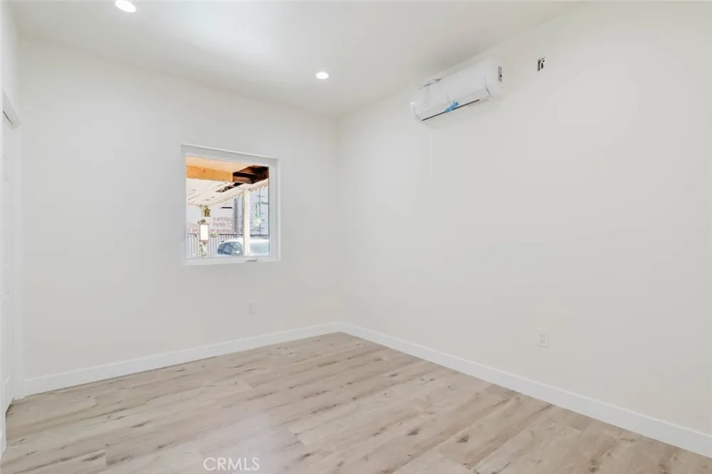 5732 Willowcrest Avenue #2 North Hollywood, CA 91601