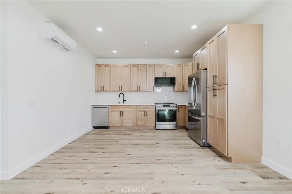 5732 Willowcrest Avenue #2 North Hollywood, CA 91601