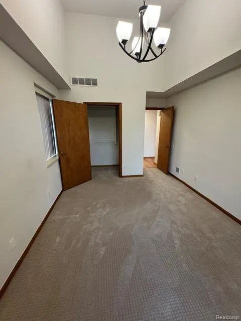 875 Greenview Court #62 Rochester Hills City, MI 48307