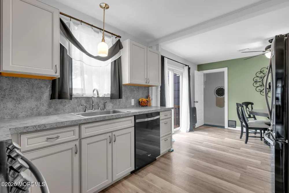 870 Arlington Avenue Forked River, NJ 08731