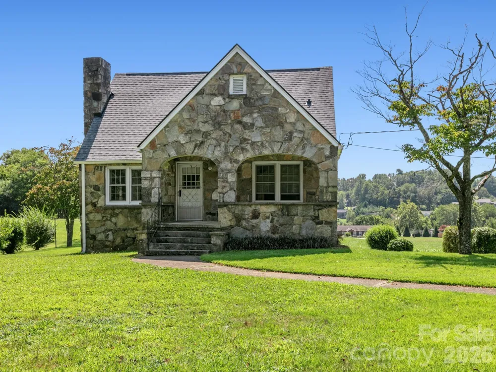 1279 Charlotte Highway Fairview, NC 28730