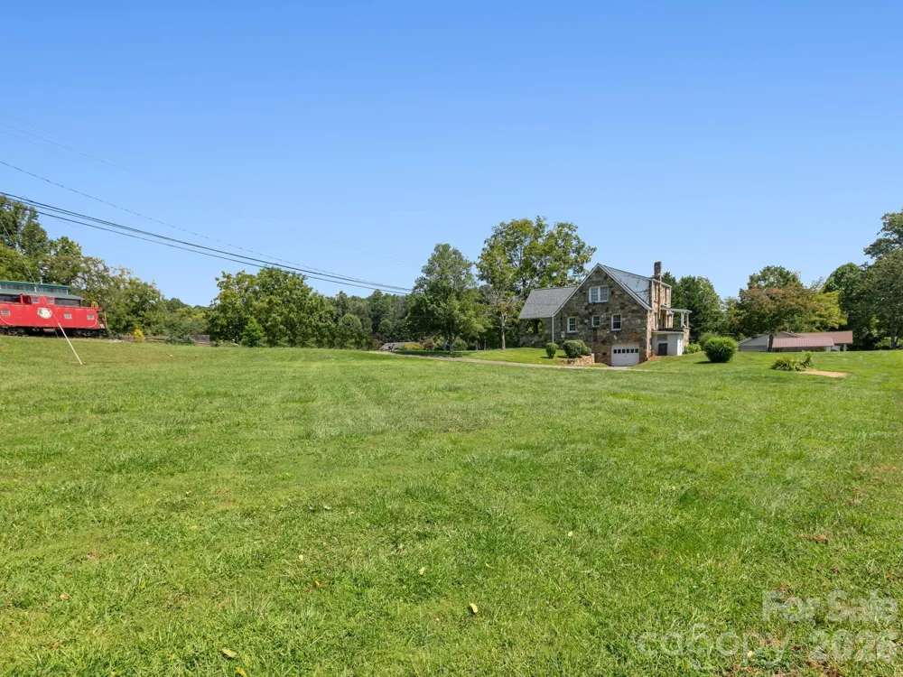 1279 Charlotte Highway Fairview, NC 28730