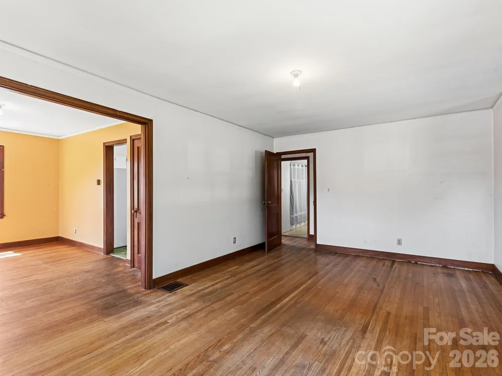 1279 Charlotte Highway Fairview, NC 28730