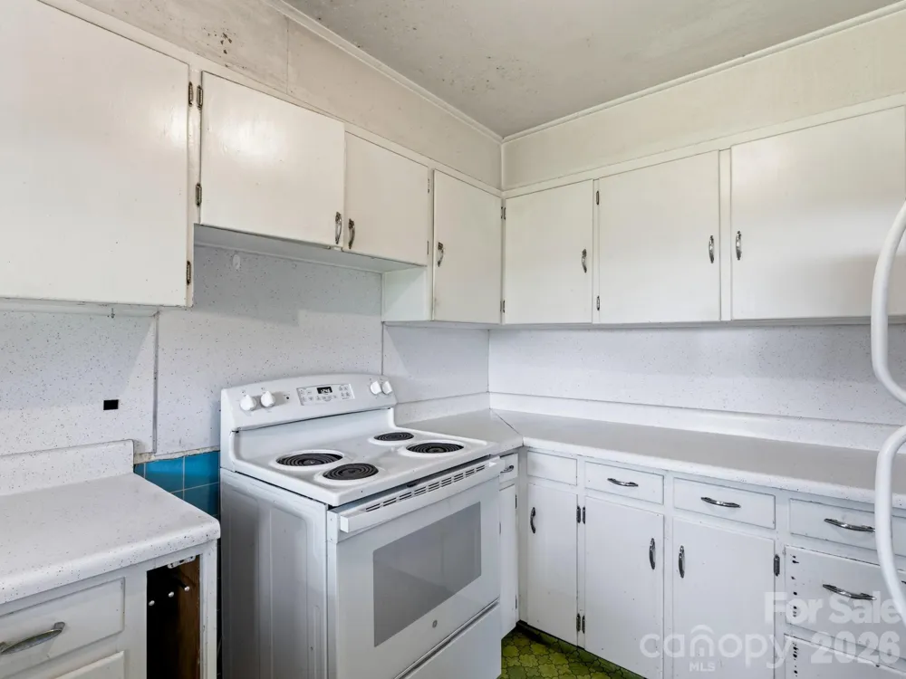 1279 Charlotte Highway Fairview, NC 28730