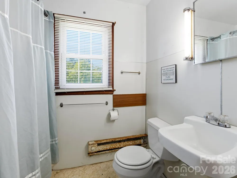 1279 Charlotte Highway Fairview, NC 28730