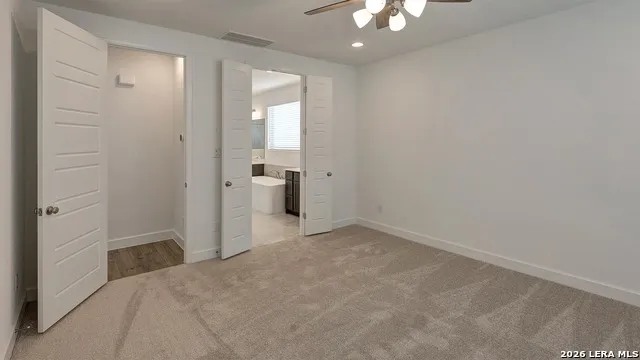 137 Cherrybark Oak Castroville, TX 78009