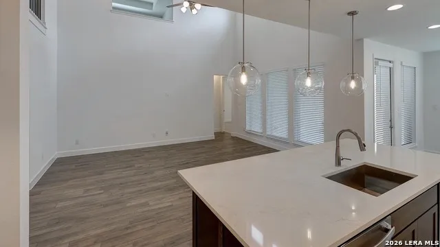 137 Cherrybark Oak Castroville, TX 78009