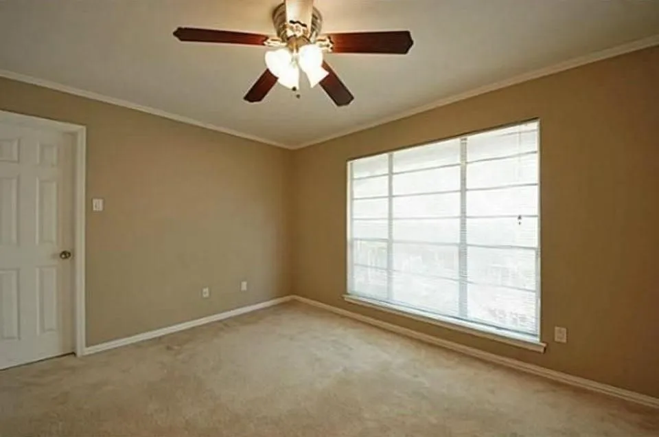 10594 High Hollows Drive #290 Dallas, TX 75230
