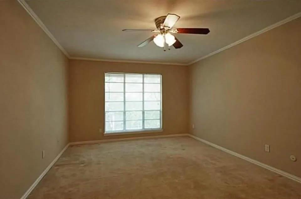 10594 High Hollows Drive #290 Dallas, TX 75230