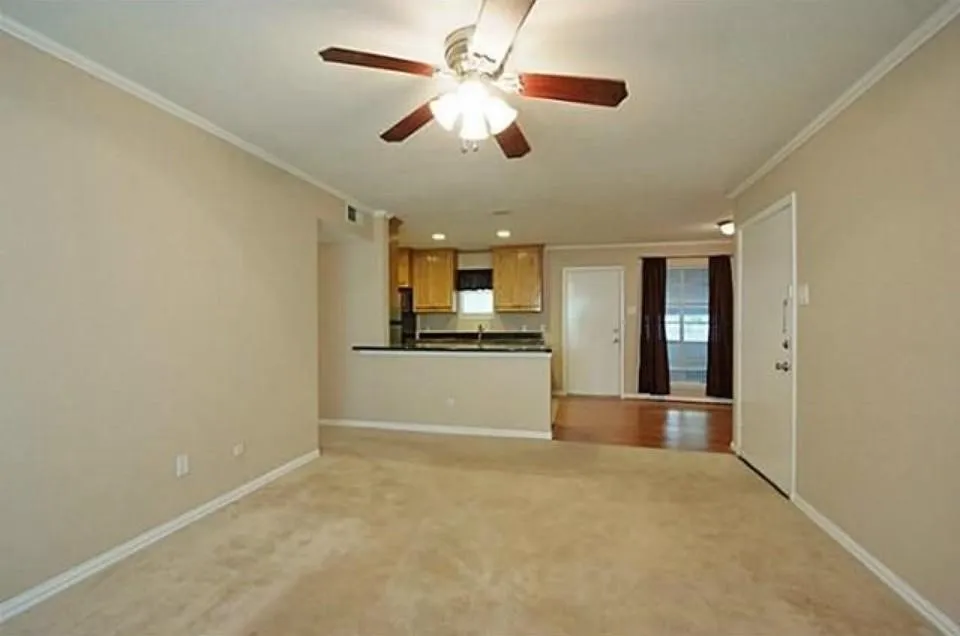 10594 High Hollows Drive #290 Dallas, TX 75230