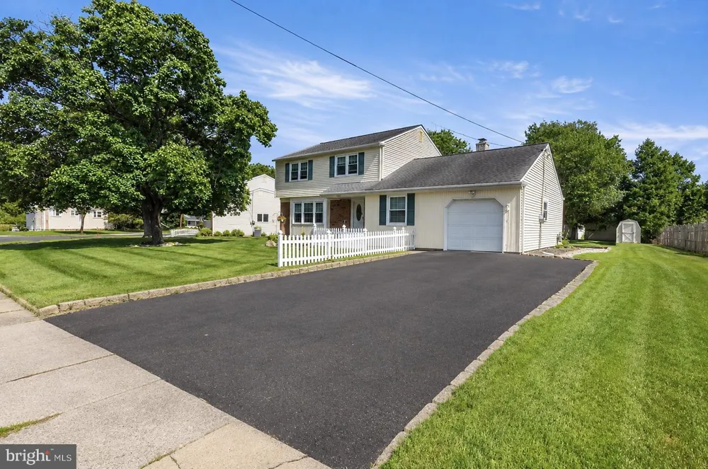 1091 LOG COLLEGE DRIVE Warminster, PA 18974