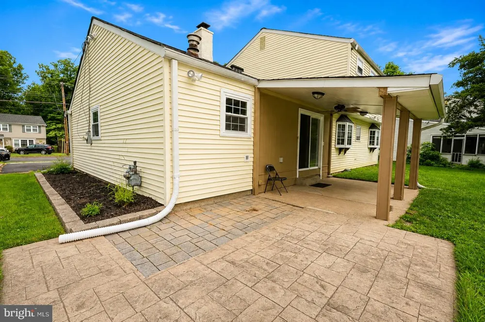 1091 LOG COLLEGE DRIVE Warminster, PA 18974