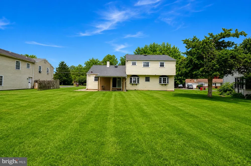 1091 LOG COLLEGE DRIVE Warminster, PA 18974
