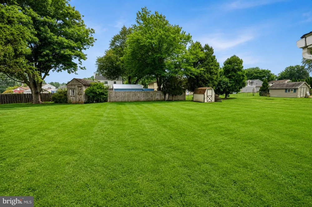 1091 LOG COLLEGE DRIVE Warminster, PA 18974