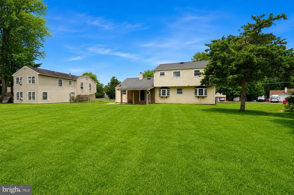 1091 LOG COLLEGE DRIVE Warminster, PA 18974