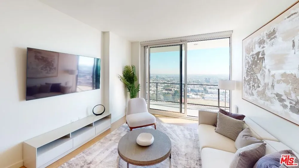 11750 Wilshire Boulevard #1906 Los Angeles, CA 90025