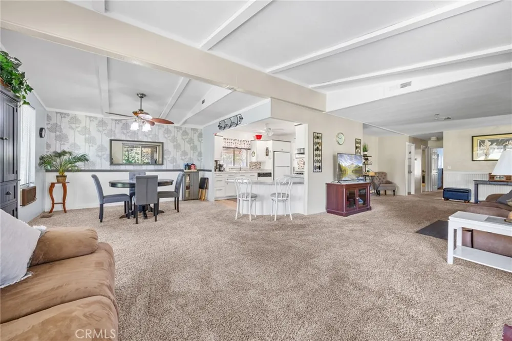 1280 Brentwood Hemet, CA 92545