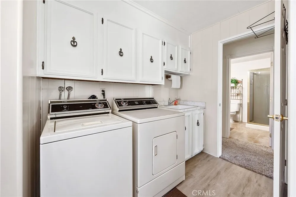 1280 Brentwood Hemet, CA 92545