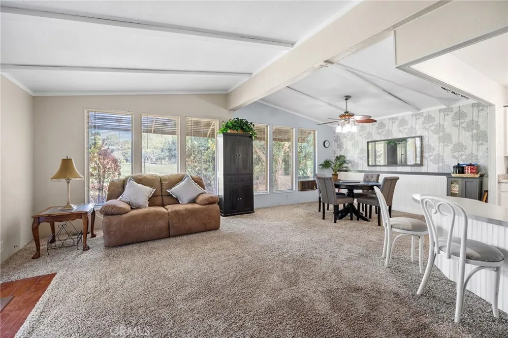 1280 Brentwood Hemet, CA 92545