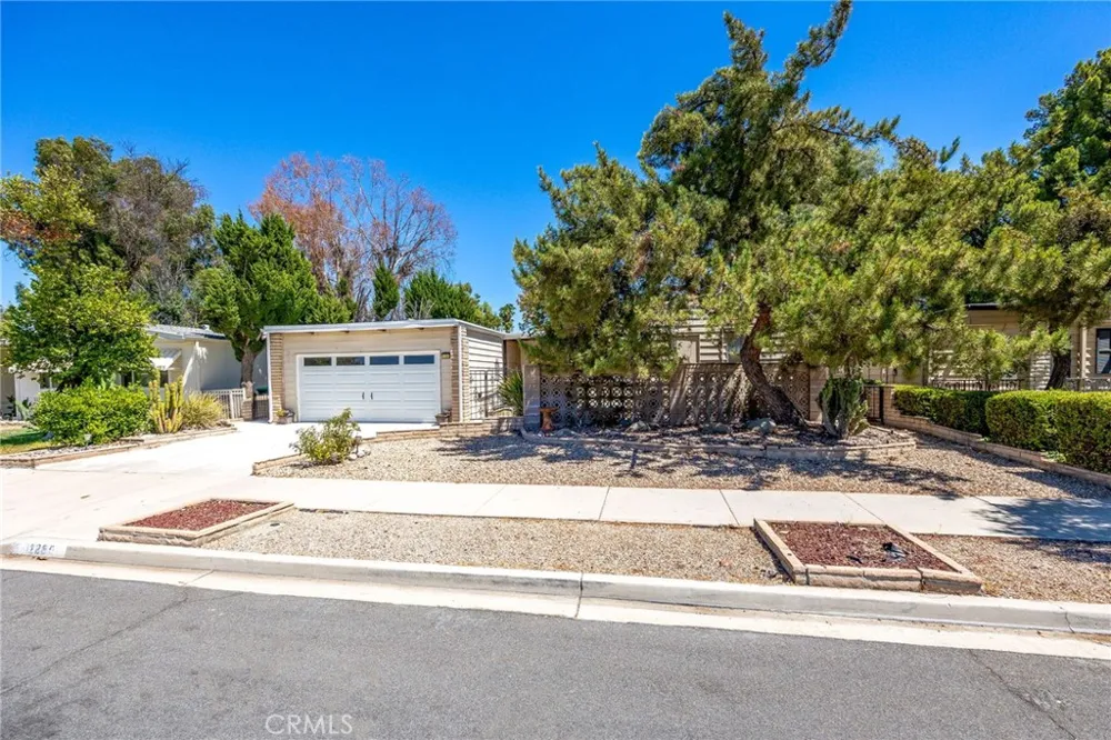1280 Brentwood Hemet, CA 92545