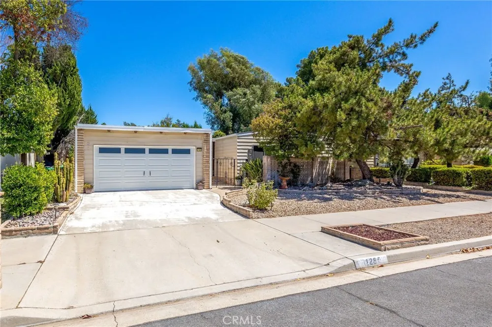 1280 Brentwood Hemet, CA 92545