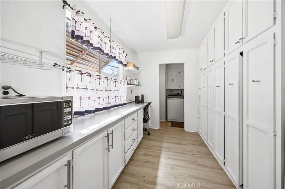 1280 Brentwood Hemet, CA 92545