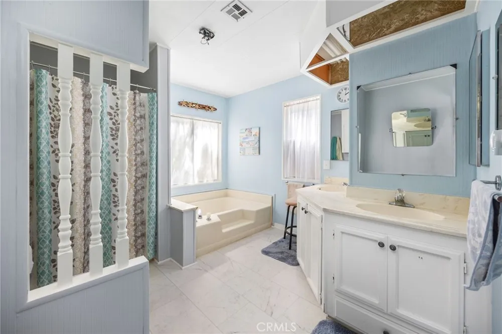 1280 Brentwood Hemet, CA 92545