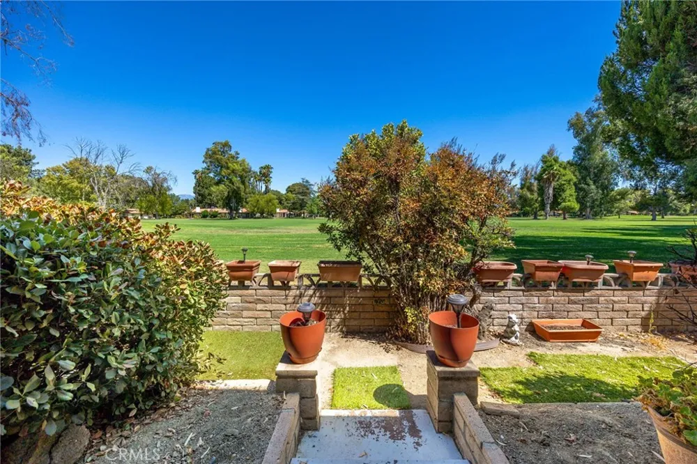 1280 Brentwood Hemet, CA 92545