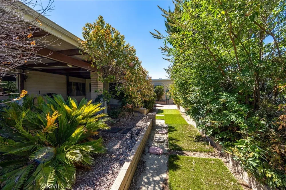1280 Brentwood Hemet, CA 92545