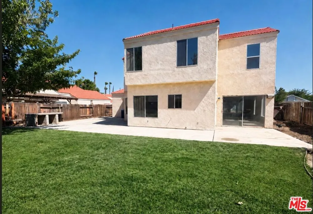 4256 Trenton Avenue Palmdale, CA 93552