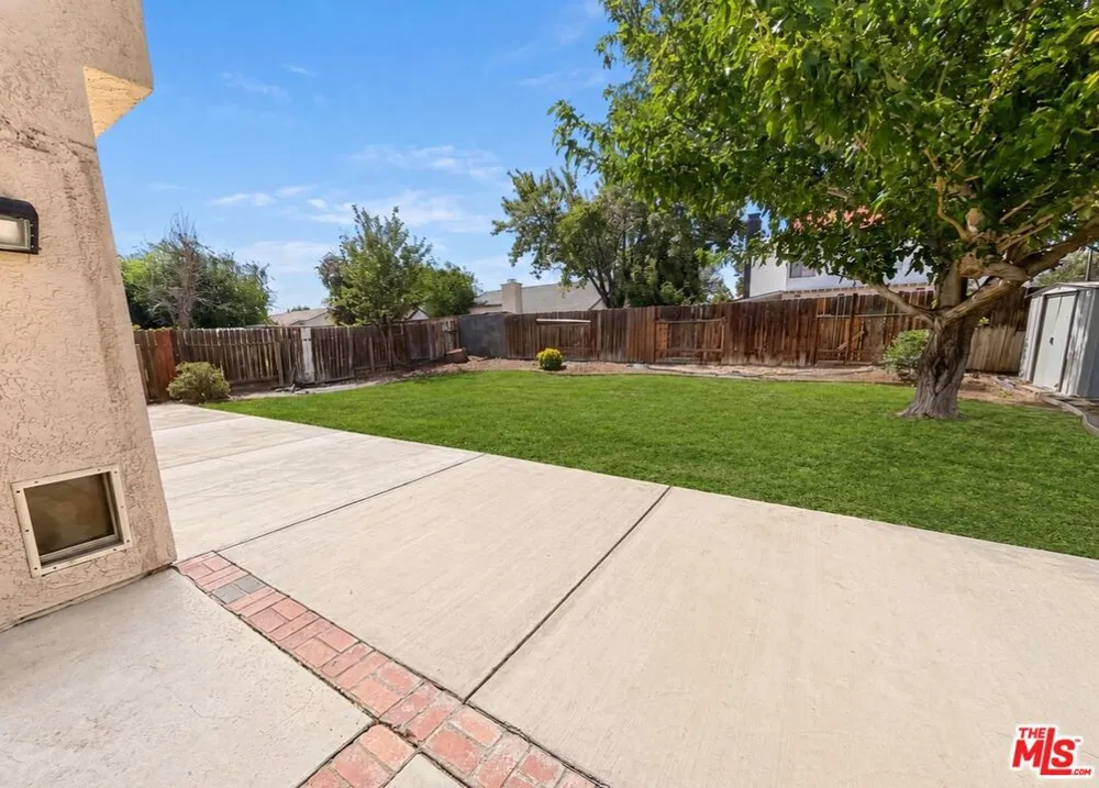 4256 Trenton Avenue Palmdale, CA 93552