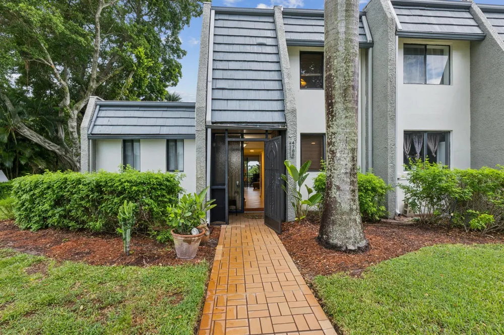4788 ESEDRA COURT Lake Worth, FL 33467