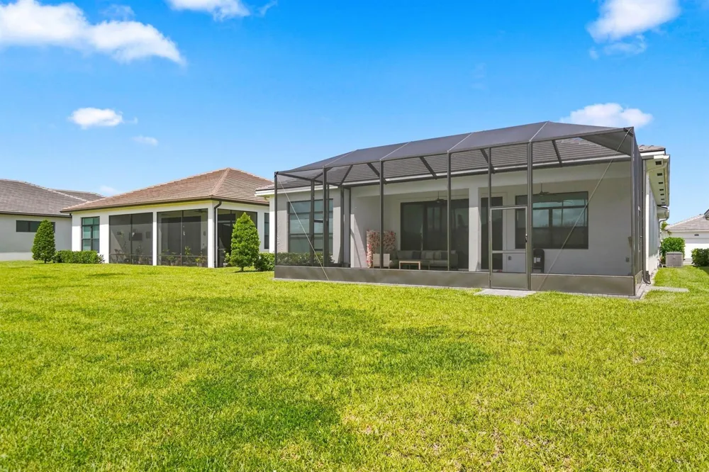 10105 SW Latium Way Port St. Lucie, FL 34987