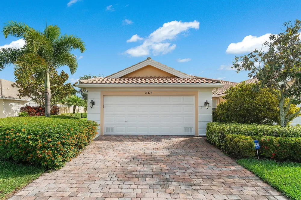 8475 Quito Place Wellington, FL 33414