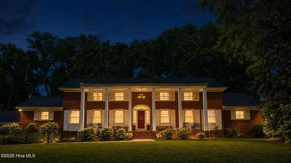 201 S Main Street Mount Gilead, NC 27306