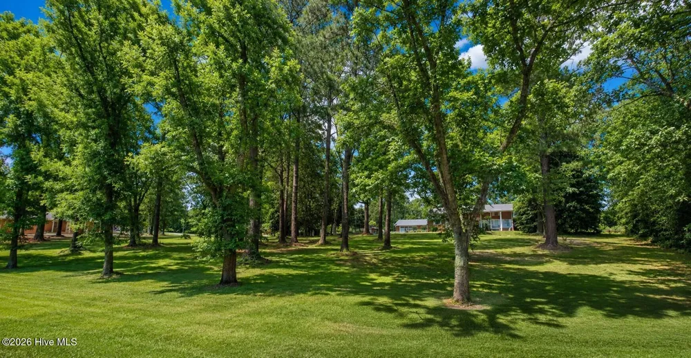 201 S Main Street Mount Gilead, NC 27306