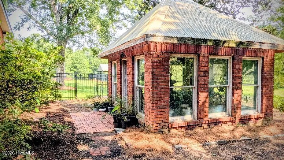 201 S Main Street Mount Gilead, NC 27306