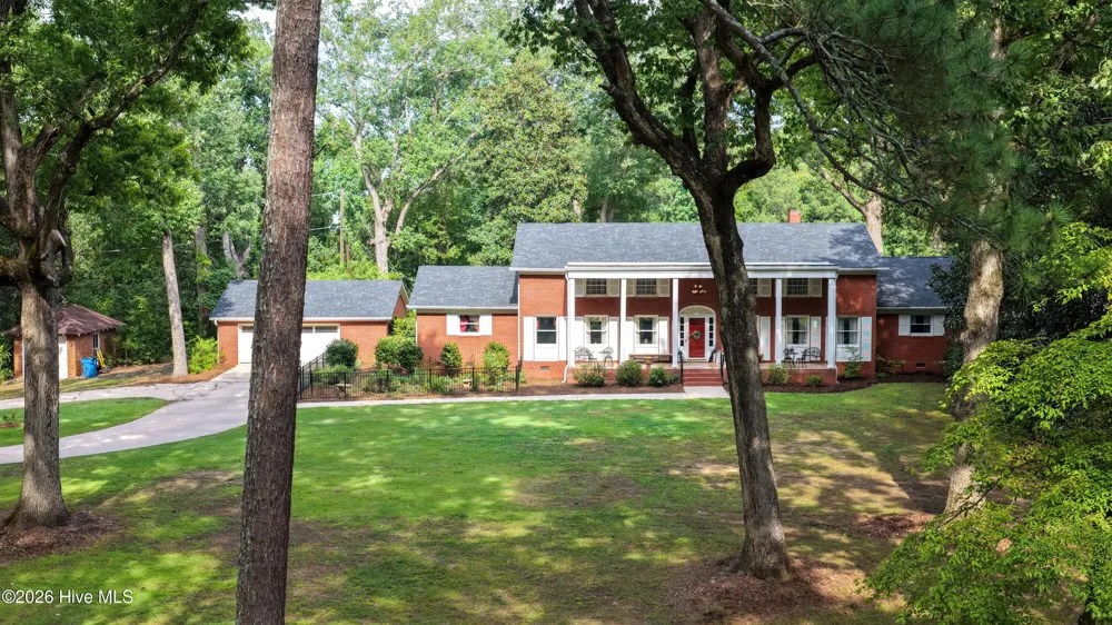 201 S Main Street Mount Gilead, NC 27306