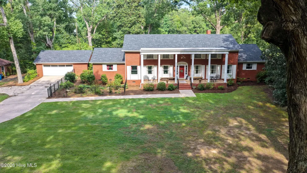 201 S Main Street Mount Gilead, NC 27306