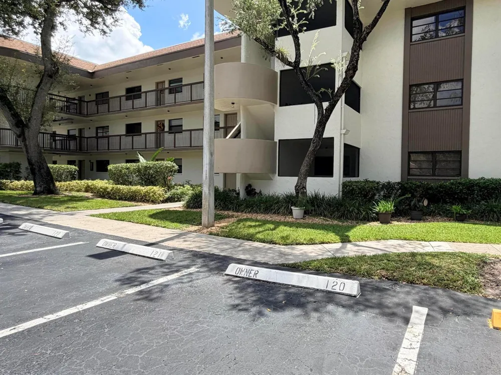 7625 NW 79th Avenue #Unit 107 Tamarac, FL 33321