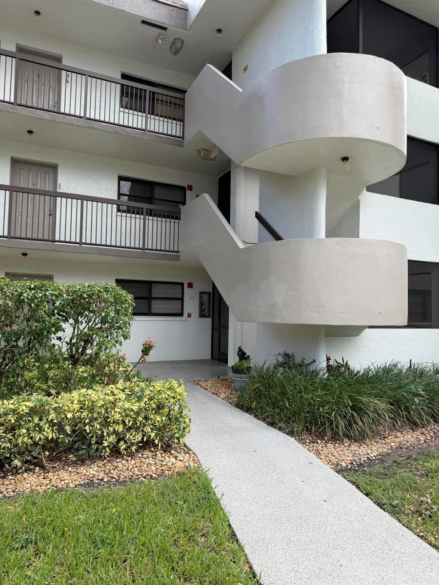 7625 NW 79th Avenue #Unit 107 Tamarac, FL 33321