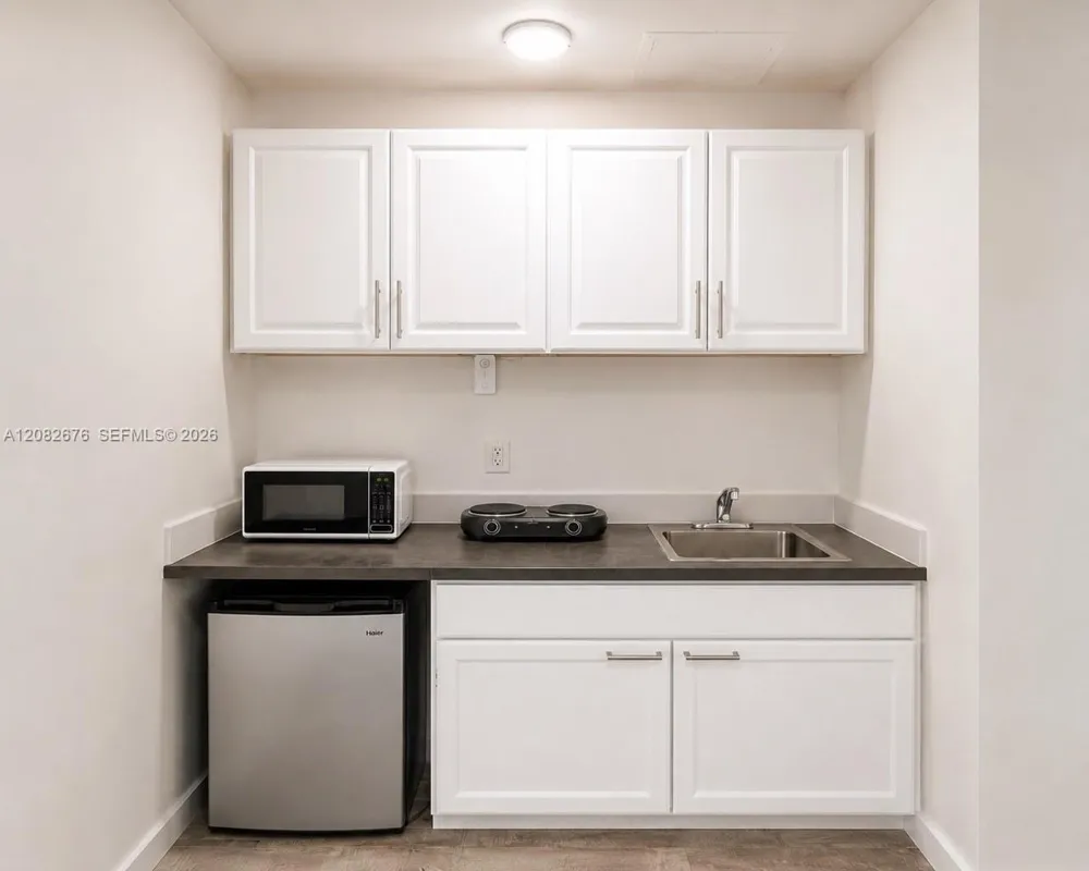 3025 Indian Creek Dr #311 Miami Beach, FL 33140