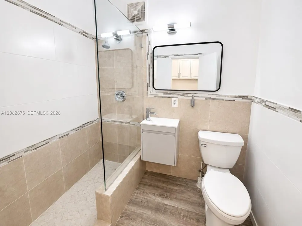 3025 Indian Creek Dr #311 Miami Beach, FL 33140