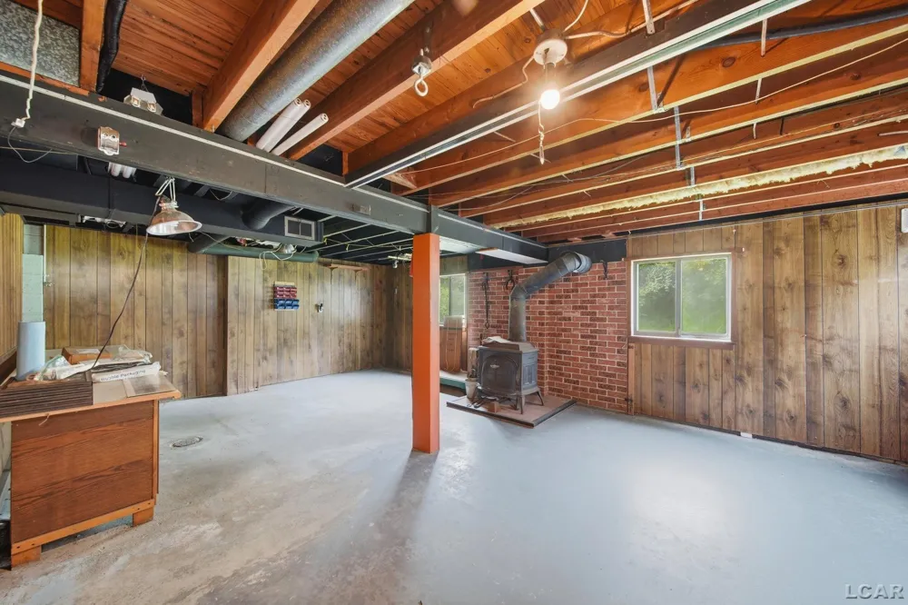 2787 Lenawee Hills Highway Adrian Township, MI 49221
