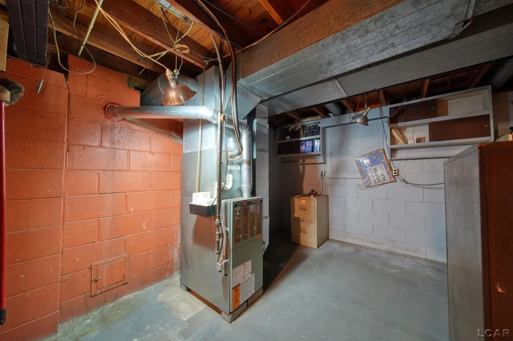 2787 Lenawee Hills Highway Adrian Township, MI 49221