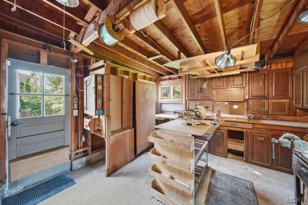 2787 Lenawee Hills Highway Adrian Township, MI 49221