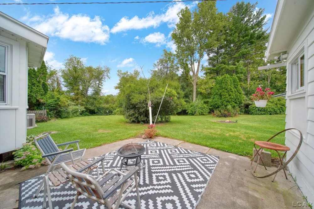 2787 Lenawee Hills Highway Adrian Township, MI 49221