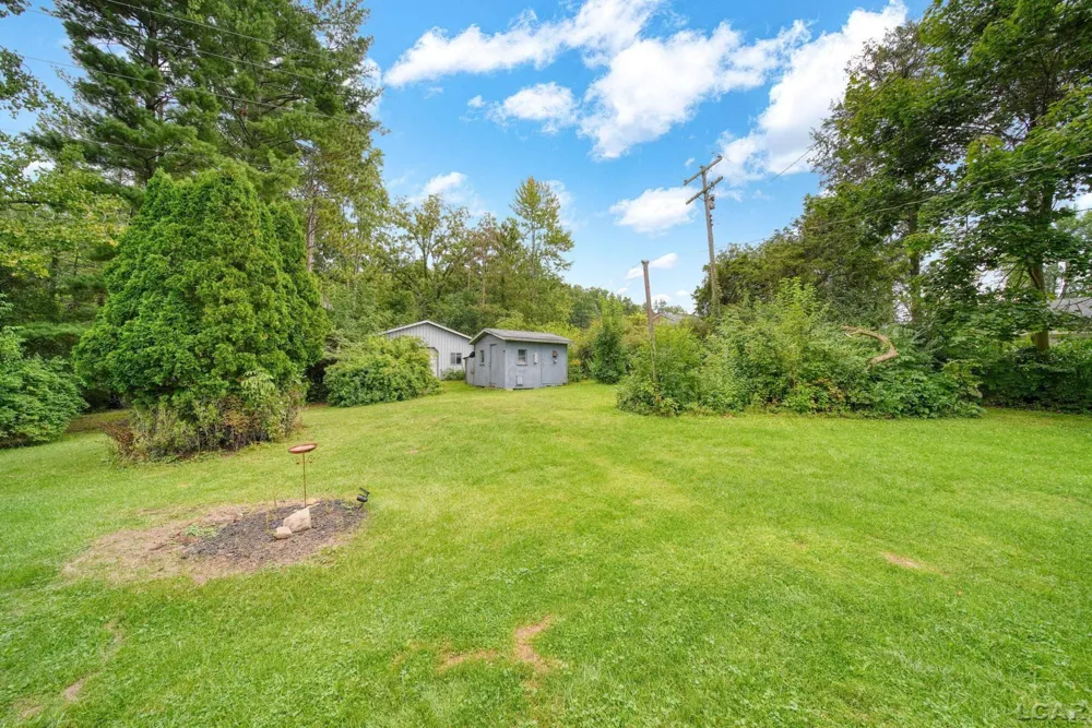 2787 Lenawee Hills Highway Adrian Township, MI 49221