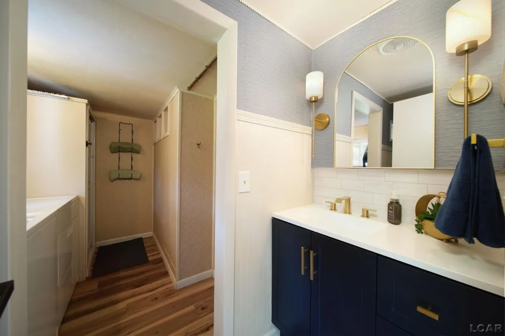 2787 Lenawee Hills Highway Adrian Township, MI 49221